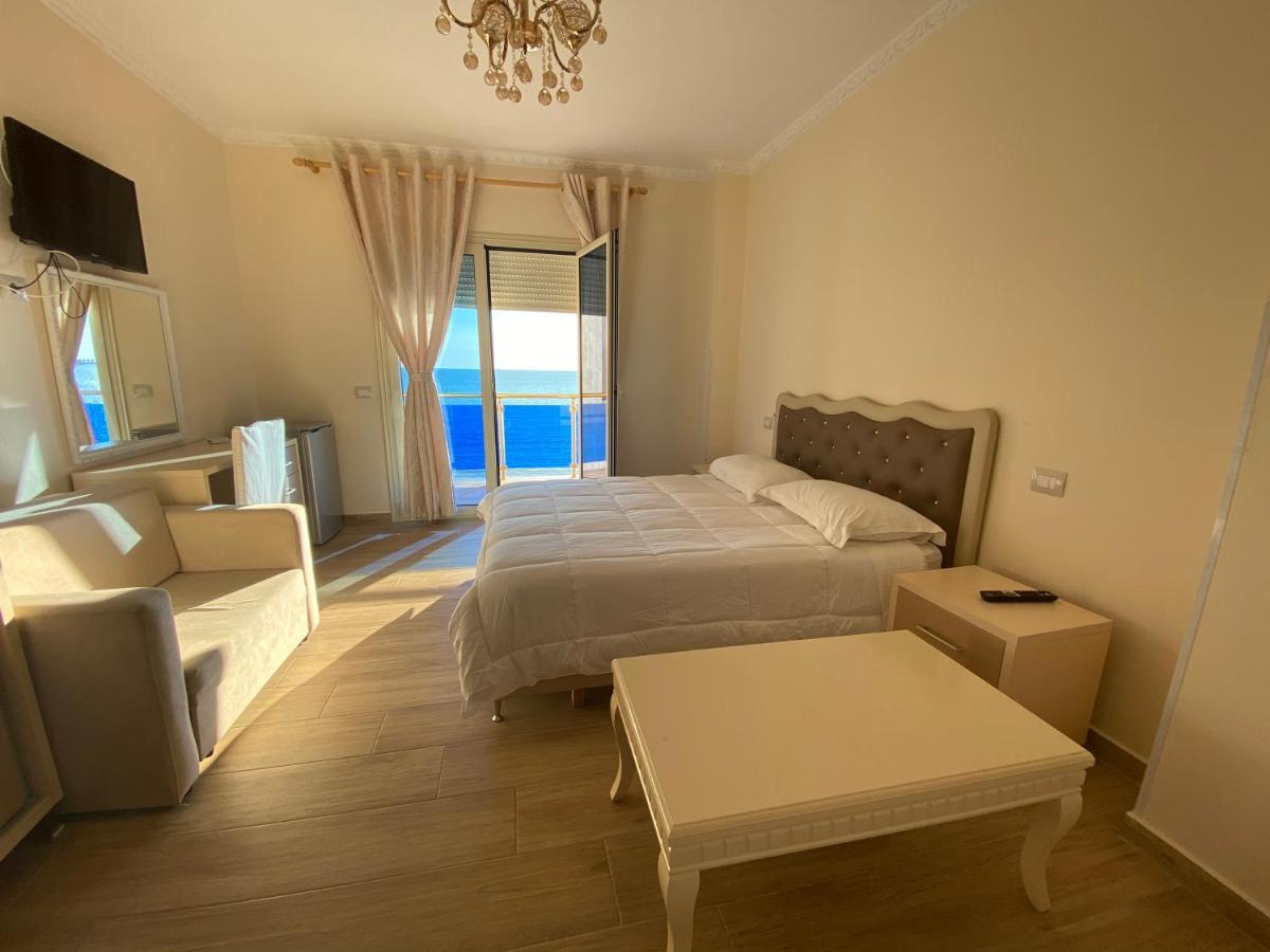 Hotel 3 Vellezerit Durrës Exteriör bild